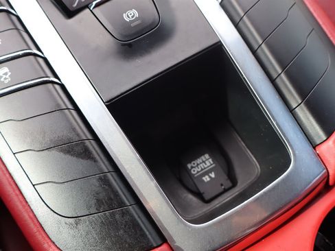 Used 2015 Porsche Macan S AWD/4WD image 43