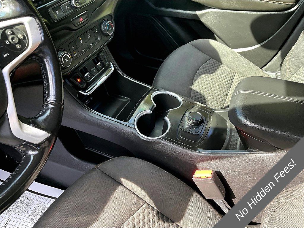 Used 2020 GMC Terrain SLE w/ LPO, Floor Liner Package FWD image 13