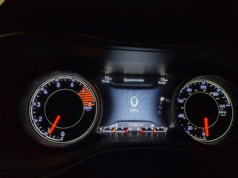 Used 2019 Jeep Cherokee Limited image 23