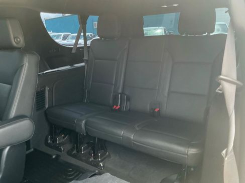 Used 2021 Chevrolet Suburban Z71 AWD/4WD image 21