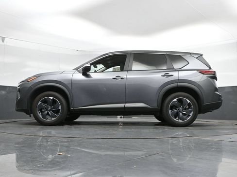 Used 2024 Nissan Rogue SV FWD image 45