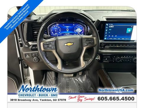 Used 2024 Chevrolet Silverado 3500 High Country w/ High Country Premium Package AWD/4WD image 14