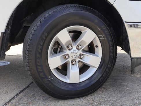 Used 2021 RAM 1500 Classic SLT RWD image 25