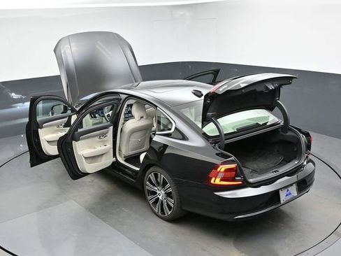 Used 2023 Volvo S90 B6 Plus image 51