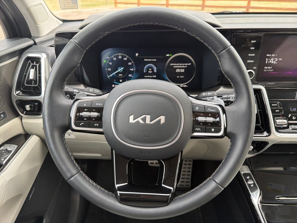 Used 2023 Kia Sorento SX Prestige AWD/4WD image 24