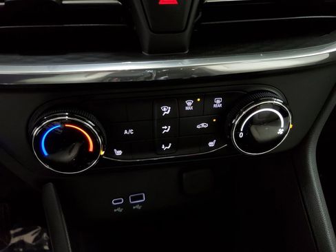 Used 2026 Buick Encore GX Preferred w/ Advanced Technology Package image 16