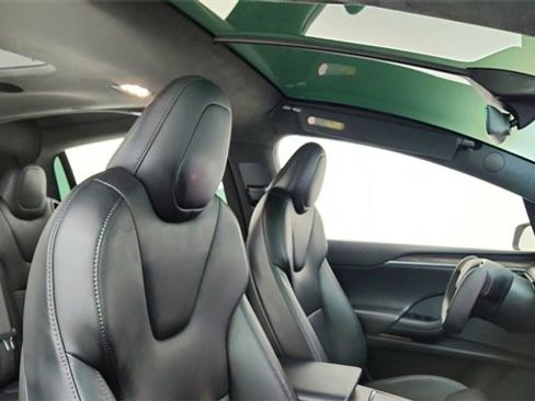 Used 2022 Tesla Model X image 20