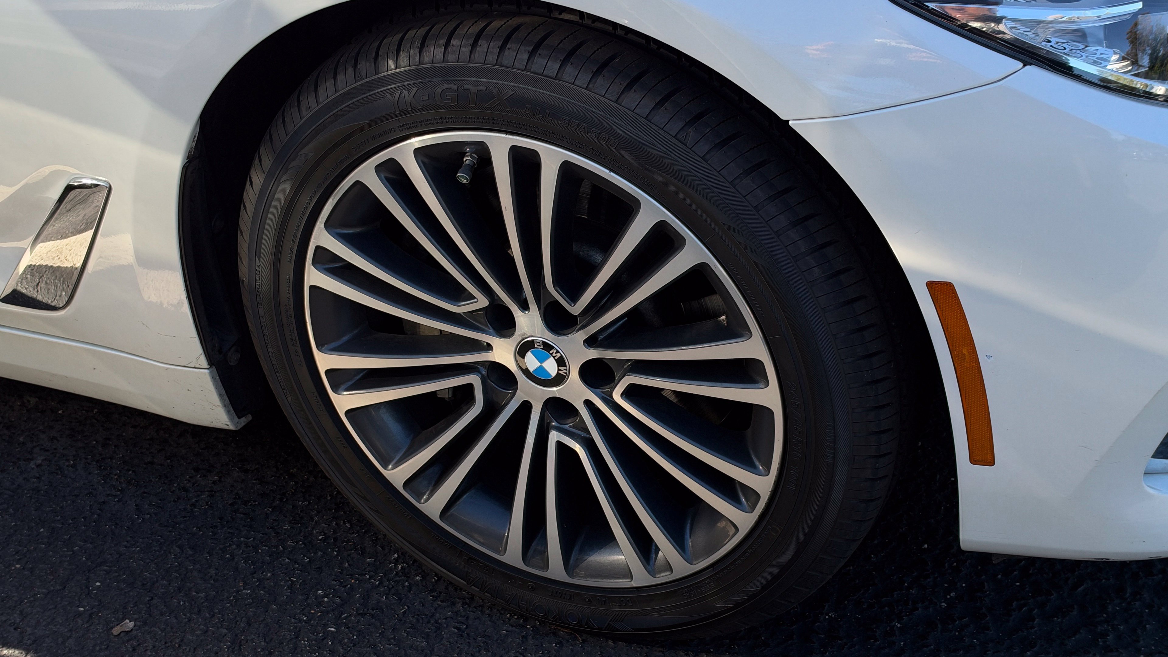 Used 2019 BMW 540i RWD image 4