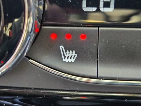 Used 2025 Chevrolet Trax LT w/ Driver Confidence Package image 23