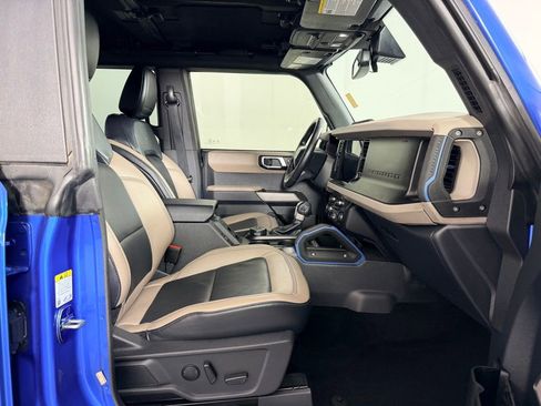 Used 2022 Ford Bronco Wildtrak AWD/4WD image 30