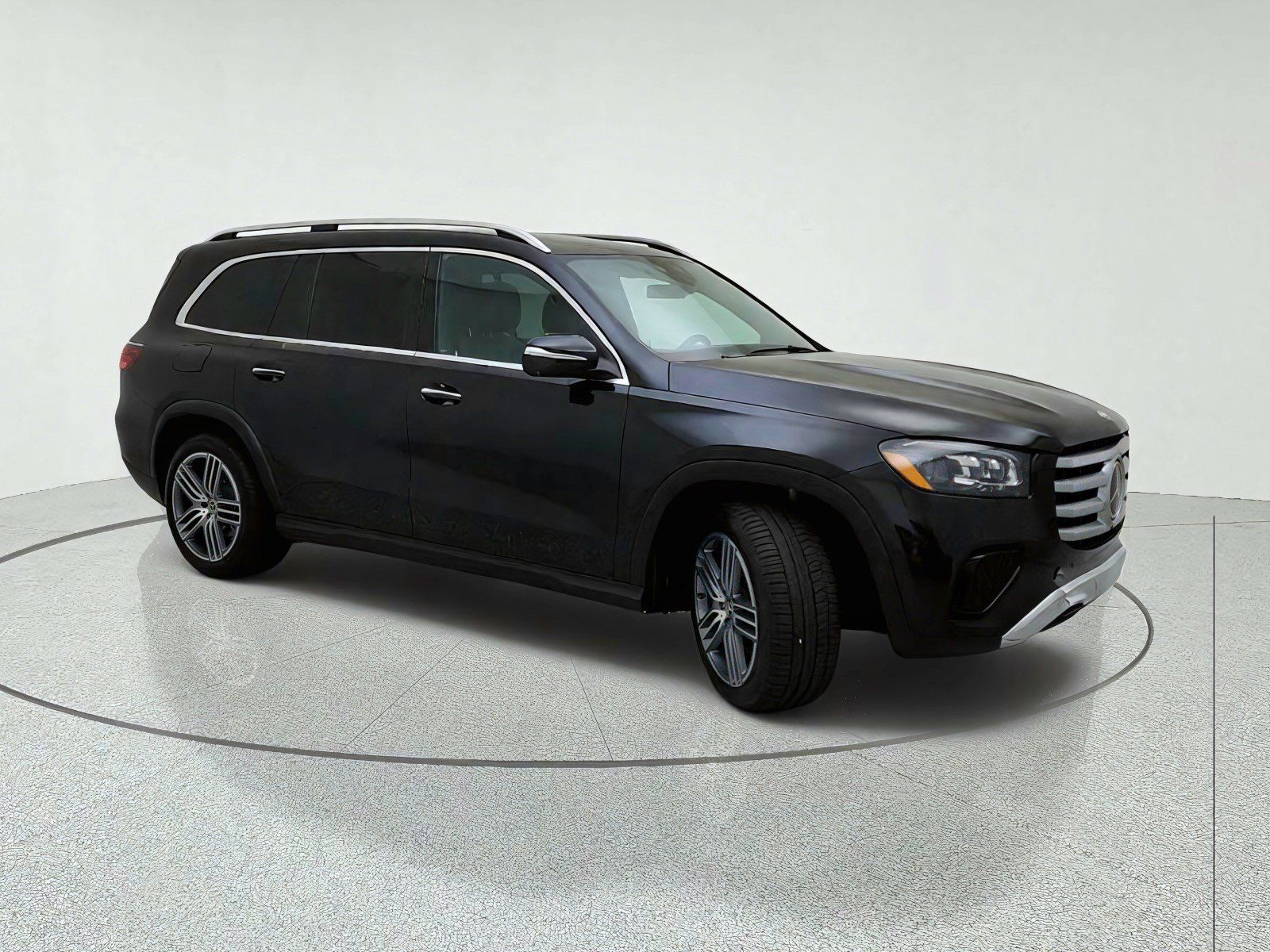 Certified 2025 Mercedes-Benz GLS 450 4MATIC image 5
