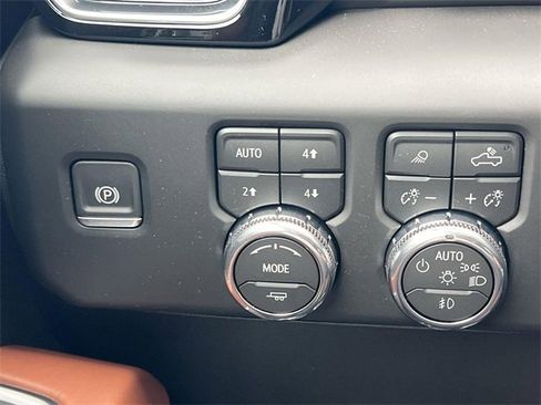 New 2026 GMC Sierra 2500 Denali Ultimate w/ Max Trailering Package image 21