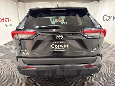 Used 2025 Toyota RAV4 XLE AWD/4WD image 5