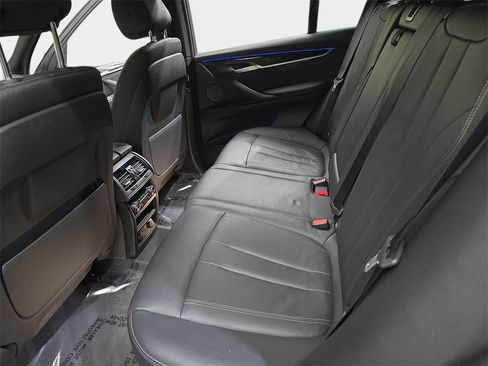 Used 2017 BMW X5 xDrive40e image 17
