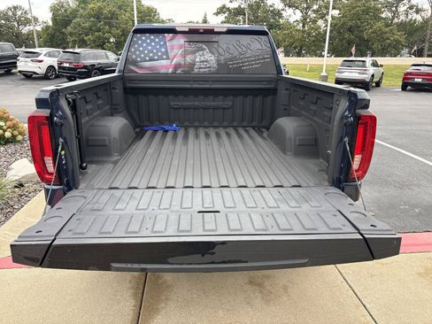 Used 2019 GMC Sierra 1500 Denali w/ Denali Ultimate Package AWD/4WD image 10