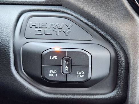 New 2026 RAM 2500 Big Horn AWD/4WD image 21