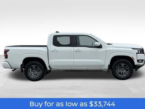 Certified 2025 Nissan Frontier SV image 6