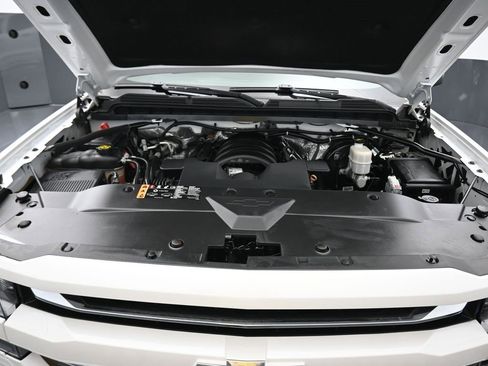 Used 2017 Chevrolet Silverado 1500 LTZ Z71 w/ LTZ Plus Package image 51