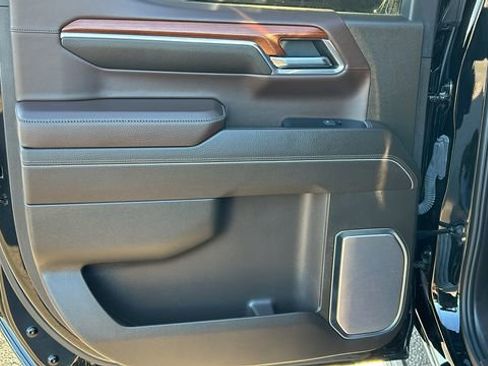 Used 2023 GMC Sierra 1500 Denali w/ Denali Reserve Package image 14