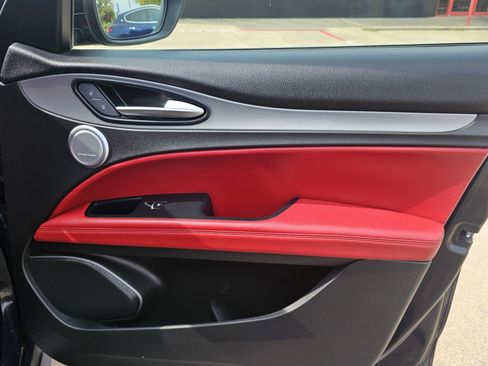 Used 2019 Alfa Romeo Stelvio Ti Sport w/ Quick Order Package 22S Sport image 35