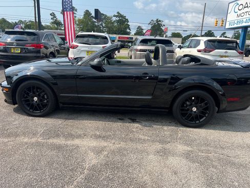 Used 2007 Ford Mustang GT Premium RWD image 33