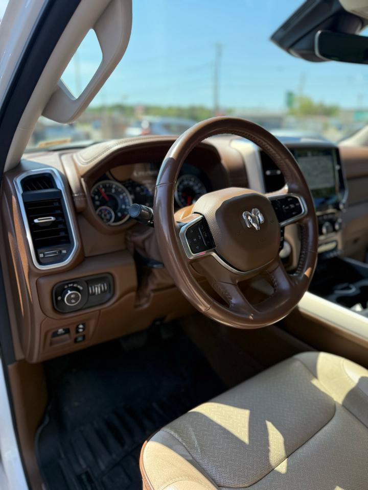 Used 2022 RAM 1500 Laramie AWD/4WD image 8