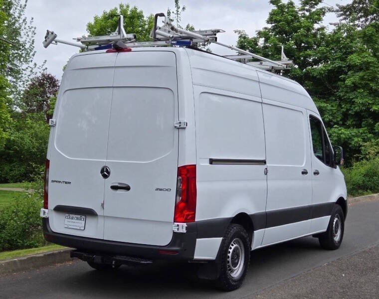 Used 2019 Mercedes-Benz Sprinter 144 image 1