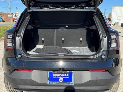 New 2026 Volvo EX30 Plus image 16