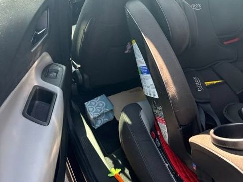 Used 2019 Chevrolet Equinox LS FWD image 29
