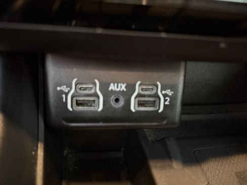 Used 2024 Dodge Durango R/T w/ Blacktop Package image 29