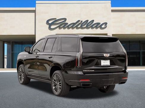 Certified 2026 Cadillac Escalade Platinum Sport image 8