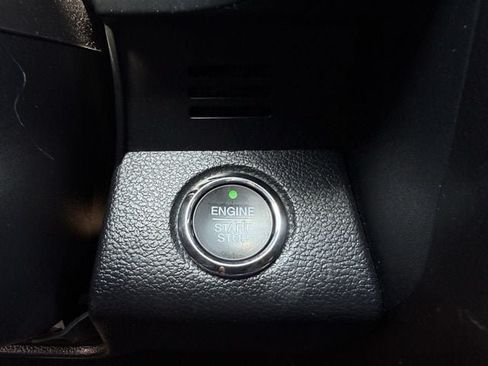 Used 2018 Ford Expedition Limited w/ Equipment Group 302A RWD image 22