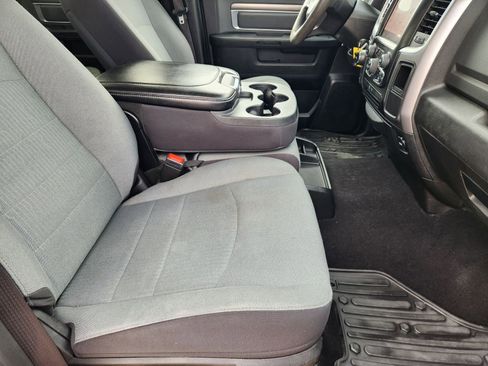 Used 2023 RAM 1500 Classic SLT w/ Electronics Group AWD/4WD image 14