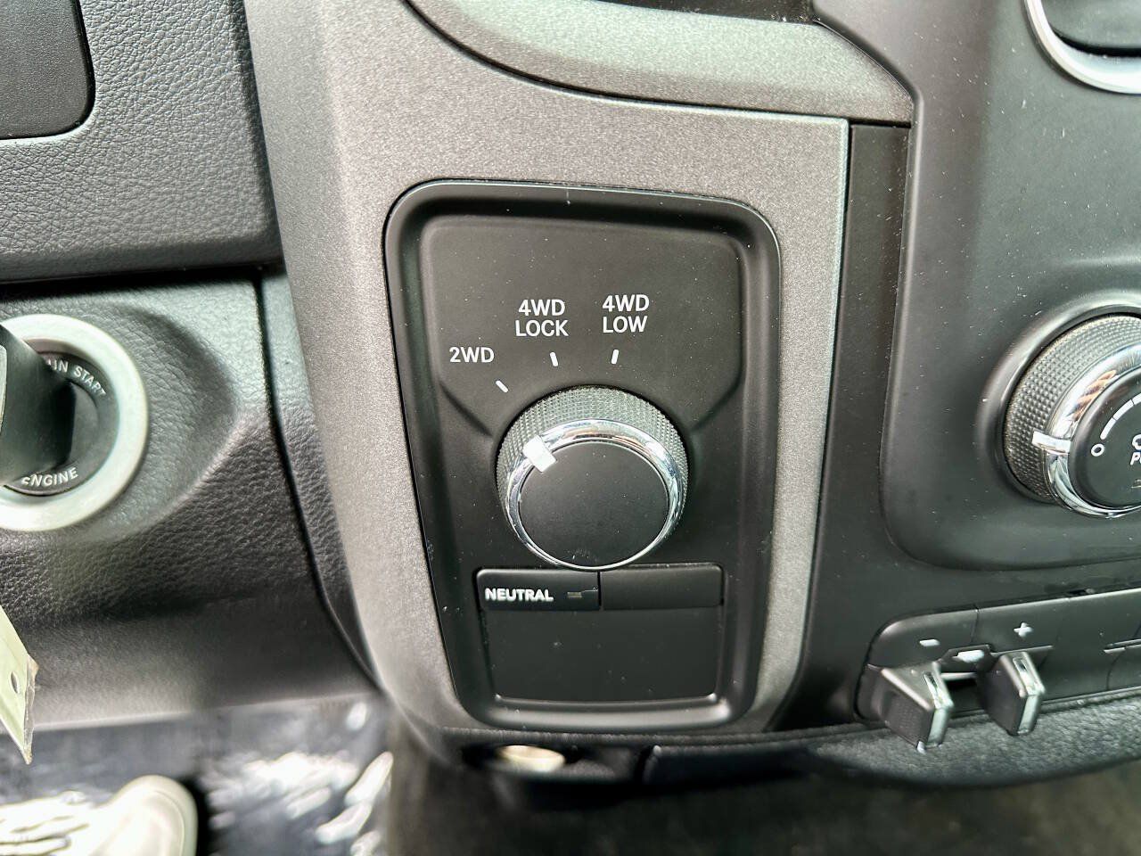 Used 2014 RAM 1500 Express AWD/4WD image 26