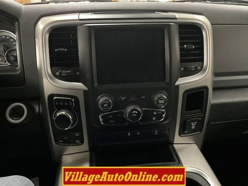 Used 2019 RAM 1500 Classic SLT w/ Luxury Group AWD/4WD image 20