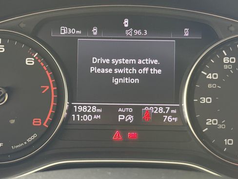 Used 2023 Audi Q5 2.0T Premium w/ Convenience Package AWD/4WD image 23
