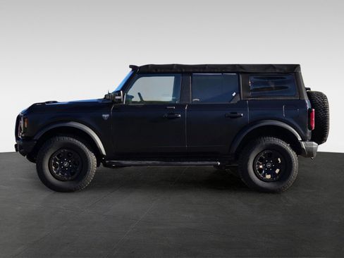 Used 2021 Ford Bronco First Edition AWD/4WD image 7