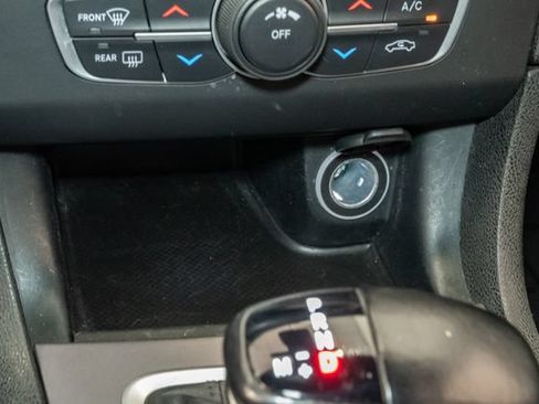 Used 2023 Dodge Charger SXT RWD image 19