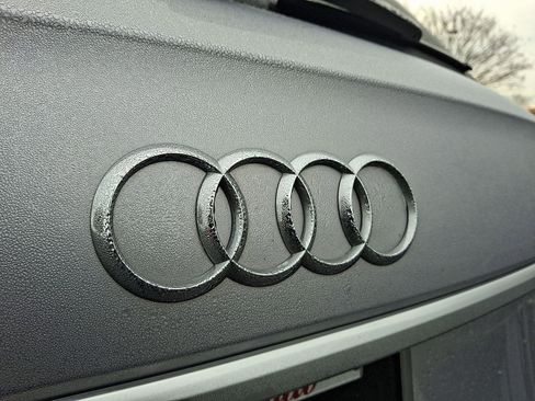 Used 2025 Audi SQ5 Premium Plus image 31