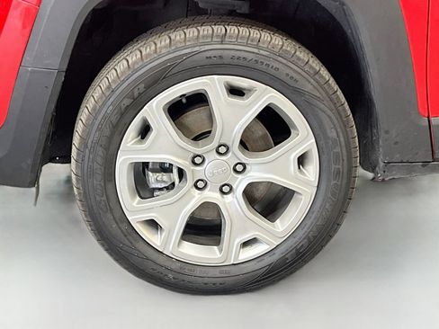 Used 2022 Jeep Renegade Limited AWD/4WD image 30