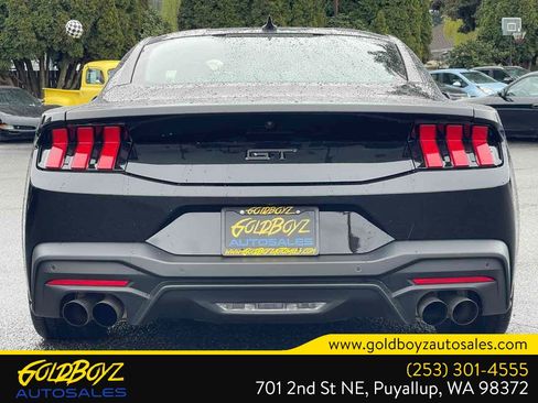 Used 2025 Ford Mustang GT Premium RWD image 5