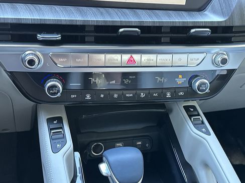 New 2025 Kia Telluride EX w/ EX Captain's Chair Package image 24