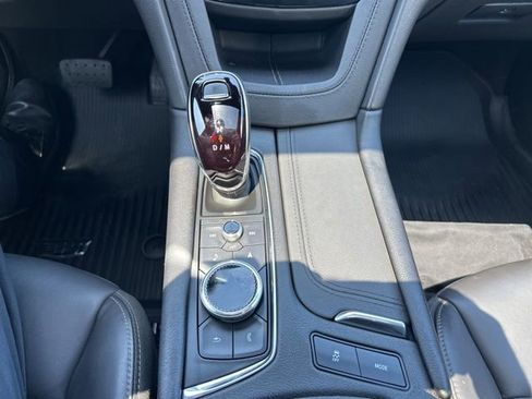 Used 2024 Cadillac XT6 Premium Luxury w/ LPO, Floor Liner Package AWD/4WD image 18