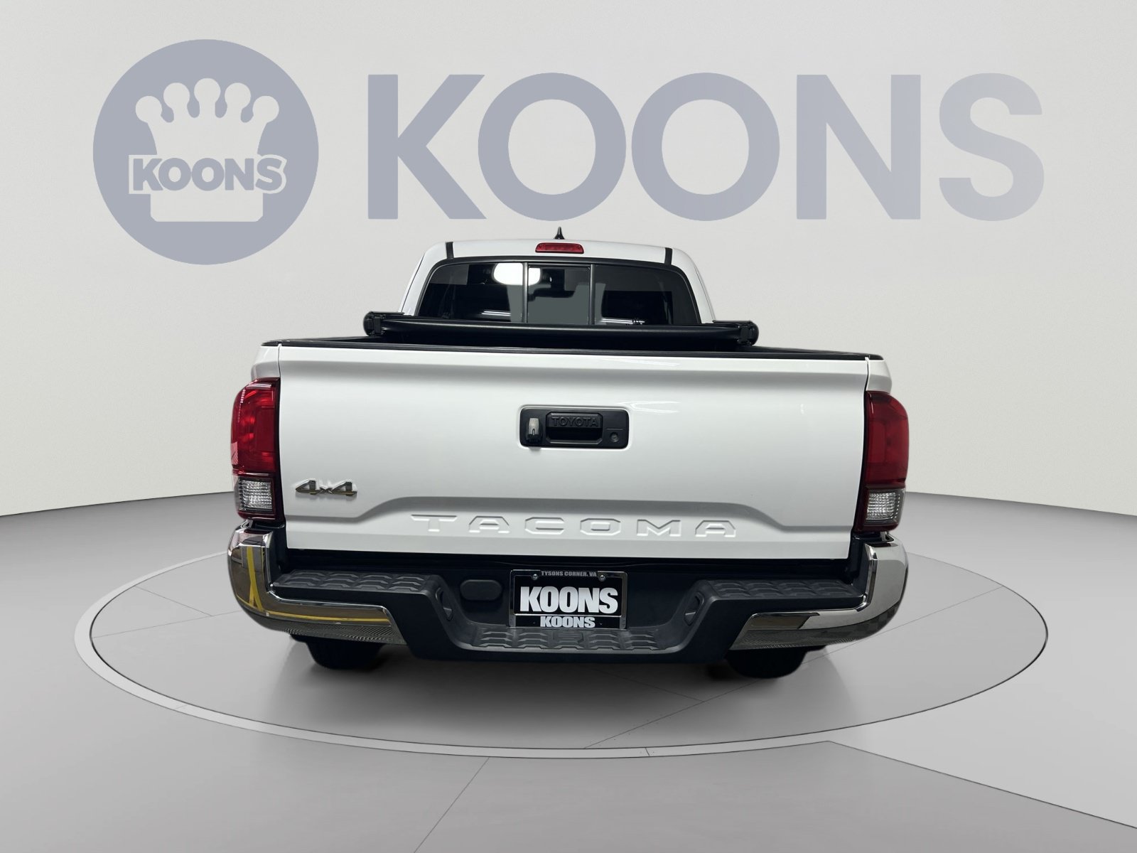 Used 2022 Toyota Tacoma SR5 w/ SR5 Appearance Package (SM) AWD/4WD image 5