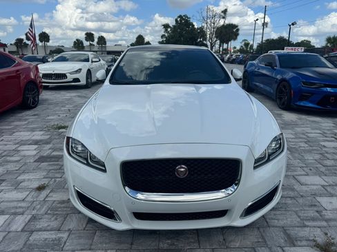 Used 2019 Jaguar XJ L Portfolio RWD image 2