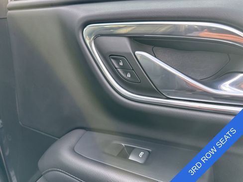 Used 2023 Chevrolet Suburban LT image 36