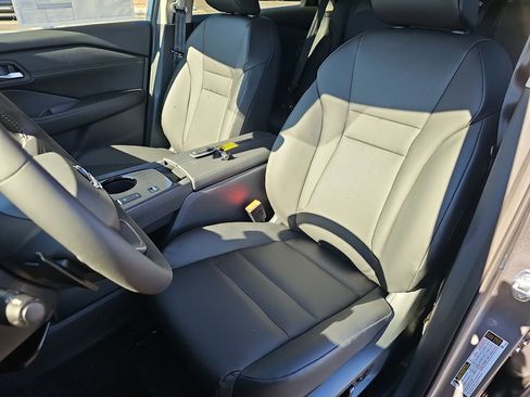 New 2026 Nissan Rogue SV FWD image 19