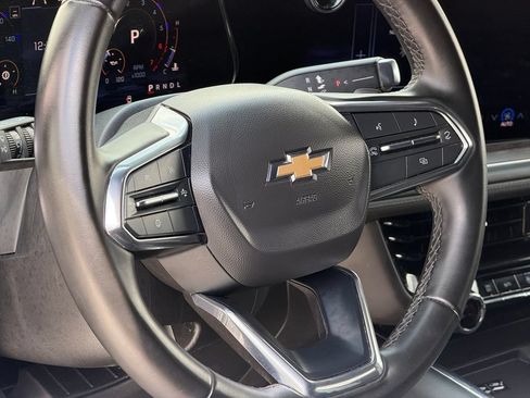 Used 2025 Chevrolet Suburban LT AWD/4WD image 22