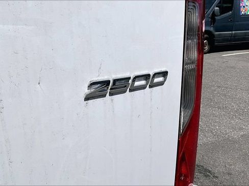 Used 2025 Mercedes-Benz Sprinter 2500 image 6