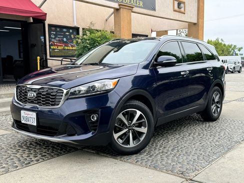 Used 2019 Kia Sorento EX w/ EX Touring Package FWD image 1